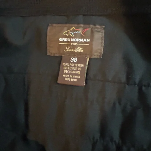 Greg Norman black shorts. 100% polyester. Size 38. EUC - Picture 3 of 5